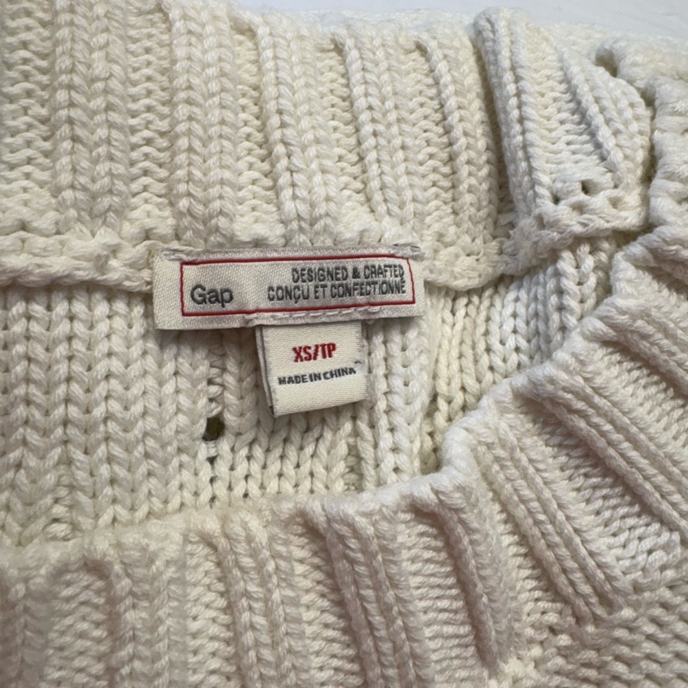GAP Ivory Knit Textured Pointelle Crew Neck Sweater Women's Size XS Soft - Picture 2 of 7